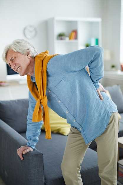 Симптомы неприятных ощущений в спине и желудке