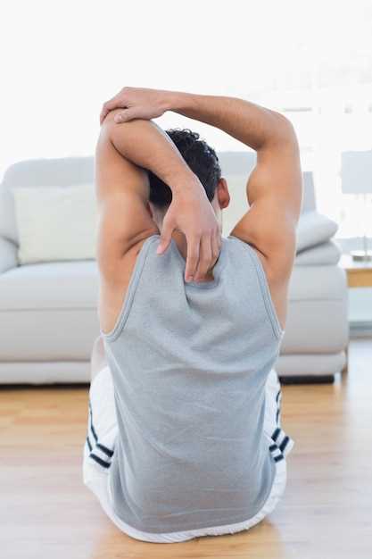 Причины и симптомы воспаления мышцы на спине под лопаткой